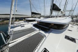 Lagoon 42 in Sukošan / D-Marin Dalmacija Marina thumbnail 8