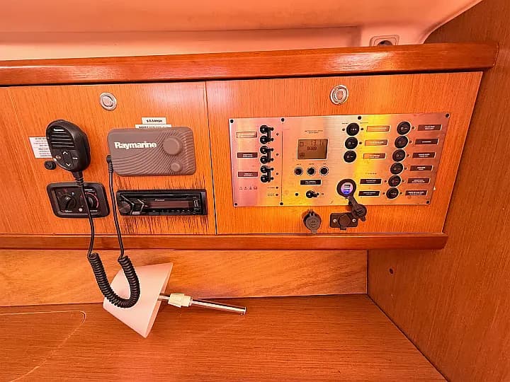 Oceanis 43 in Sukošan / D-Marin Dalmacija Marina - Photo 5