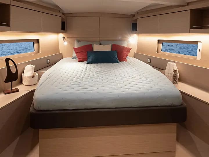 Oceanis 46.1 in Marina Agana - Photo 4