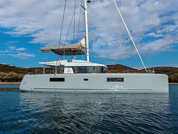 Lagoon 52F in Lavrion / Olympic Marina - image 1