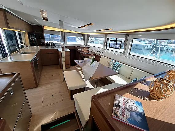 Lagoon 46 in Piraeus / Marina Zeas - Photo 3