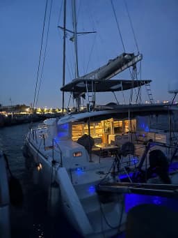 Lagoon 450 Fly in Athens / Alimos Marina thumbnail 9