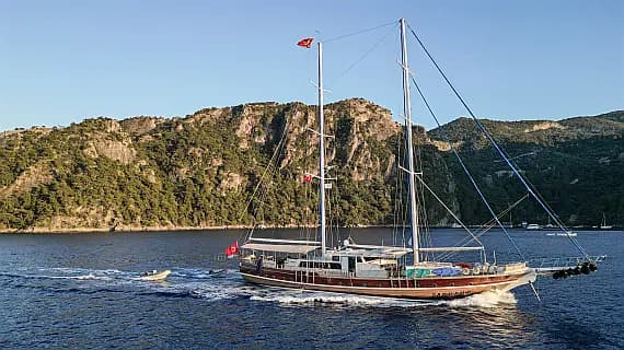Luxury Sailing Yacht in Fethiye port - Photo 2