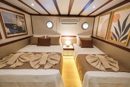 Luxury Sailing Yacht in Fethiye port thumbnail 24