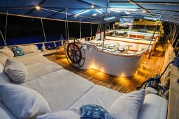 Luxury Sailing Yacht in Fethiye port thumbnail 30