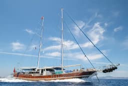 Luxury Sailing Yacht in Fethiye port thumbnail 5