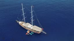 Luxury Sailing Yacht in Fethiye port thumbnail 9