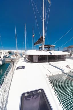 Lagoon 42 in Sicily / Capo d'Orlando Marina thumbnail 13