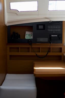 Sun Odyssey 410 in Skiathos thumbnail 12