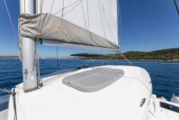 Lagoon 38 in Rogoznica / Marina Frapa thumbnail 14