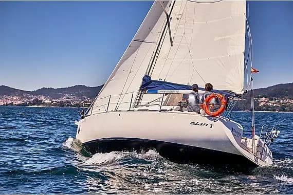 Elan 31 in Vigo / Real Club Nautico de Vigo - Photo 2
