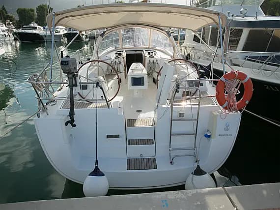 Oceanis 43 in Piombino / Salivoli - Photo 1