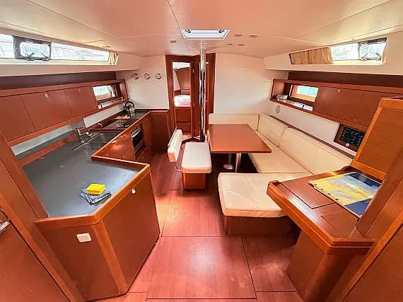 Oceanis 45 in Sukošan / D-Marin Dalmacija Marina - Photo 3