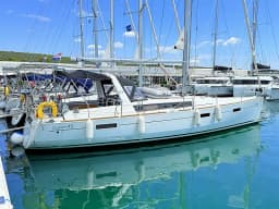 Oceanis 45 in Sukošan / D-Marin Dalmacija Marina thumbnail 5
