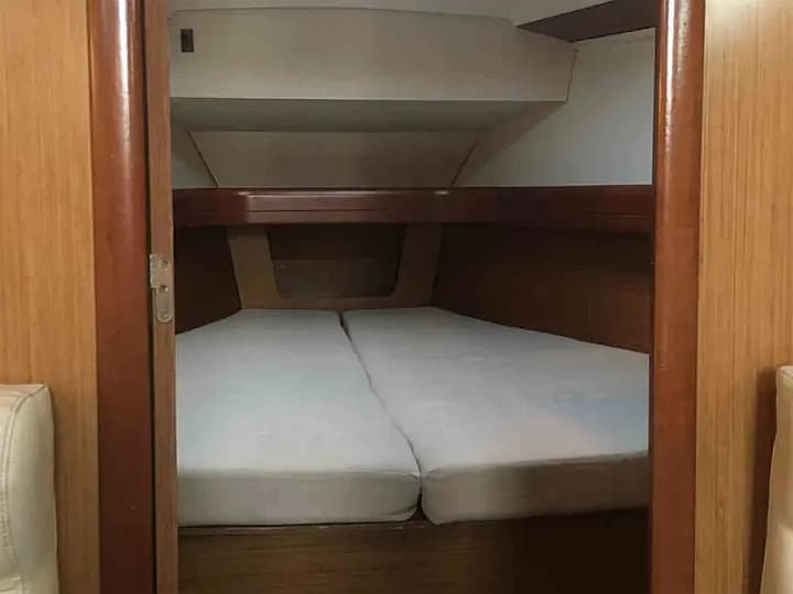 Sun Odyssey 39i in Preveza Marina - Photo 4
