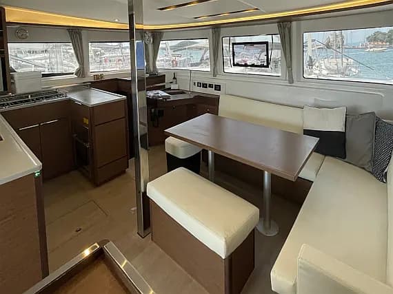 Lagoon 46 in Skiathos - Photo 3