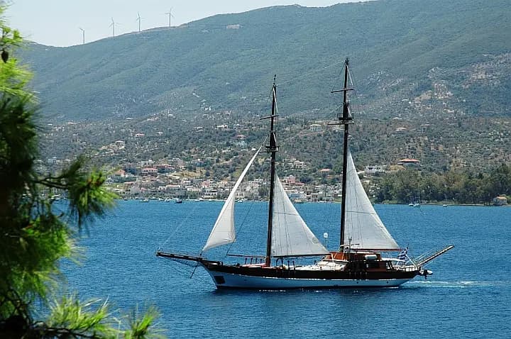 Gulet in Athens / Alimos Marina - Photo 4