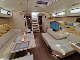 Oceanis 51.1 in Sardinia / Cagliari / Marina di Cagliari thumbnail 19