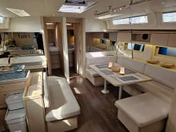 Oceanis 51.1 in Sardinia / Cagliari / Marina di Cagliari thumbnail 20