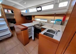Sun Odyssey 440 in Athens / Alimos Marina thumbnail 27