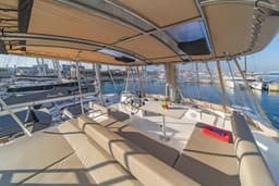 Bali 4.6 in Lefkada / Port of Lefkas thumbnail 15