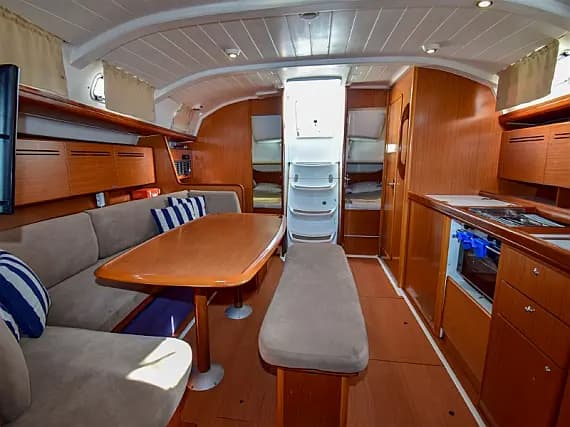 Cyclades 43.4 in Marmaris Yacht Marina - Photo 3