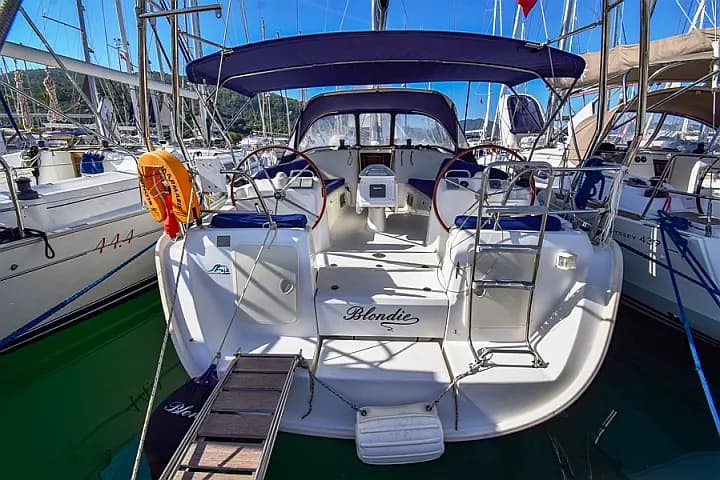Cyclades 43.4 in Marmaris Yacht Marina - Photo 5