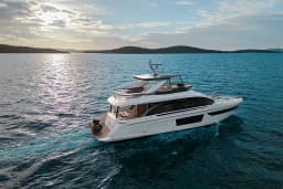 Azimut 68E in Šibenik / D-Marin Marina Mandalina thumbnail 100