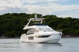 Azimut 68E in Šibenik / D-Marin Marina Mandalina thumbnail 14