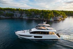 Azimut 68E in Šibenik / D-Marin Marina Mandalina thumbnail 5