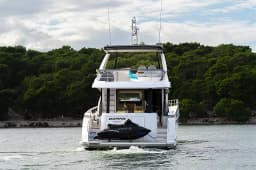 Azimut 68E in Šibenik / D-Marin Marina Mandalina thumbnail 8