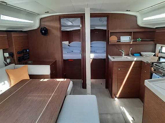 Oceanis 40.1 in Split / ACI Marina Split - Photo 3