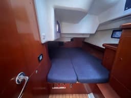 Oceanis 473 in Athens / Marina Delta Kallithea thumbnail 13