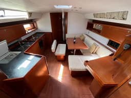 Oceanis 45 in Rhodes New Marina thumbnail 14