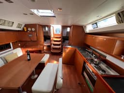 Oceanis 45 in Rhodes New Marina thumbnail 15