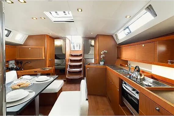 Oceanis 45 in Rhodes New Marina - Photo 3