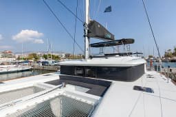 Lagoon 450 Fly in Athens / Alimos Marina thumbnail 3