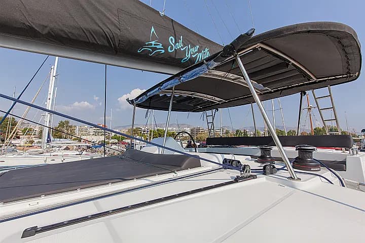 Lagoon 450 Fly in Athens / Alimos Marina - Photo 2