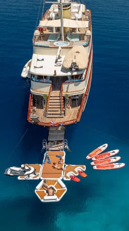 Motoryacht in Trogir / ACI Marina Trogir thumbnail 21