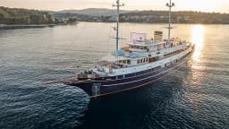 Motoryacht in Trogir / ACI Marina Trogir thumbnail 8
