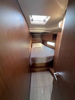 Oceanis 46.1 in Lefkada / Nikiana Marina thumbnail 17
