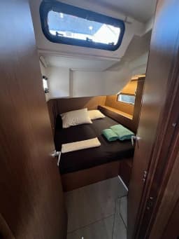 Oceanis 46.1 in Lefkada / Nikiana Marina thumbnail 19