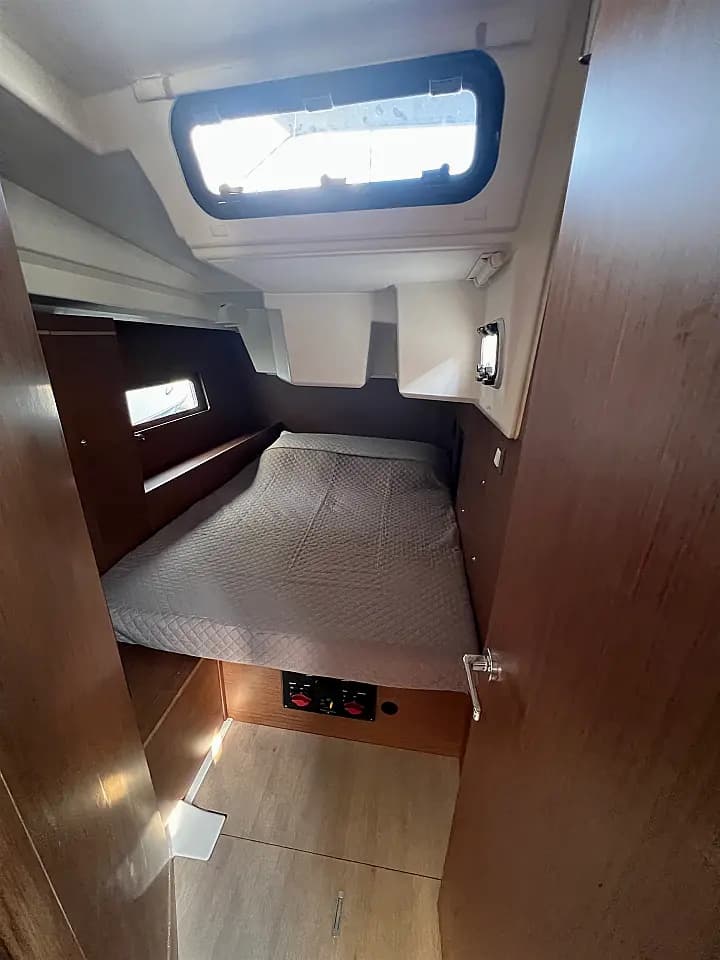 Oceanis 46.1 in Lefkada / Nikiana Marina - Photo 4