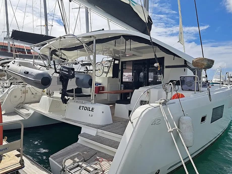Lagoon 42 in Eden Island Marina - Photo 2