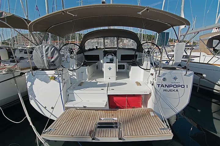 Sun Odyssey 440 in Split / ACI Marina Split - Photo 5
