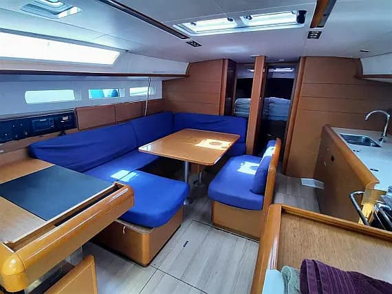 Sun Odyssey 509 in Dènia / Marina de Dènia - Photo 2
