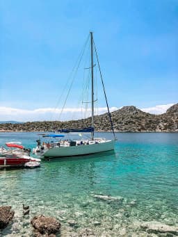 Cyclades 50.5 in Aegina / Port of Aegina thumbnail 17