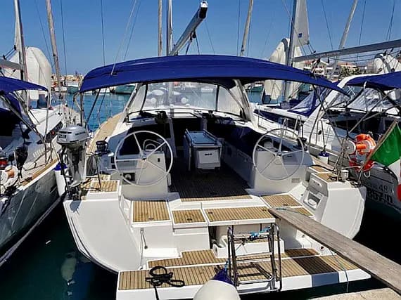 Oceanis 48 in La Spezia / Porto Mirabello - Photo 1