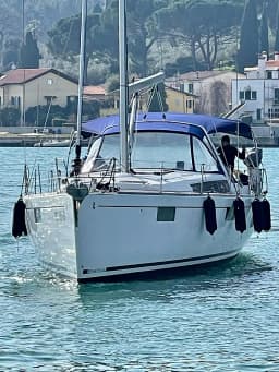 Oceanis 48 in La Spezia / Porto Mirabello thumbnail 12