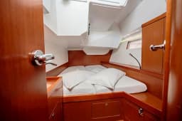 Oceanis 48 in La Spezia / Porto Mirabello thumbnail 24